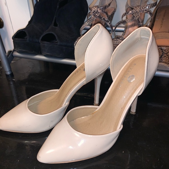 Silveberry Heels - Picture 2 of 4